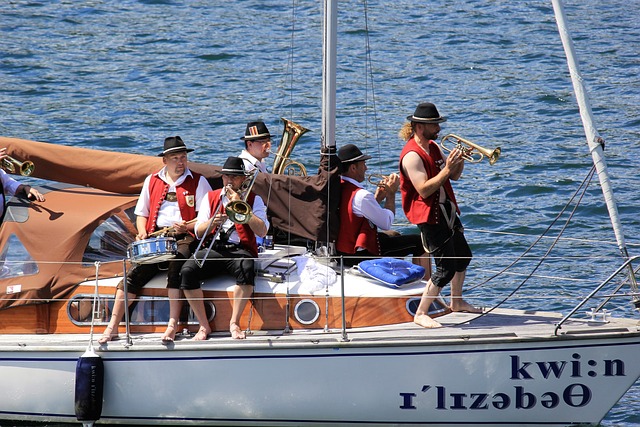 场目光聚焦 场目光聚焦